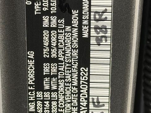 Certified 2023 Porsche Cayenne AWD/4WD image 28