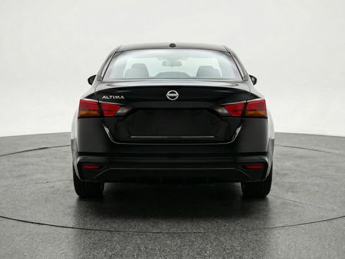 Used 2025 Nissan Altima 2.5 SV image 7