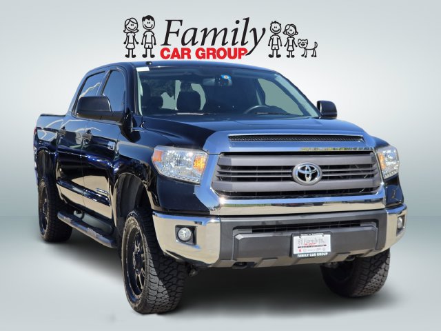 Used 2015 Toyota Tundra SR5 w/ SR5 Upgrade Package AWD/4WD image 2