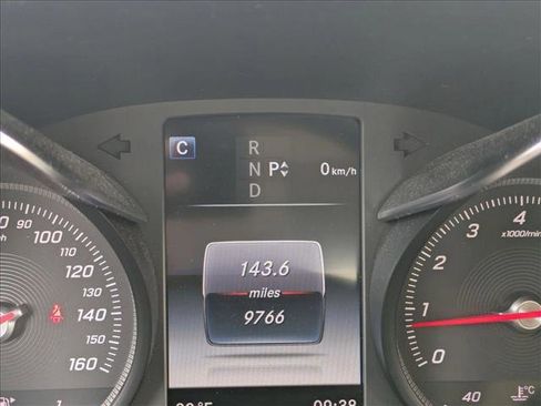 Used 2017 Mercedes-Benz GLC 300 image 9