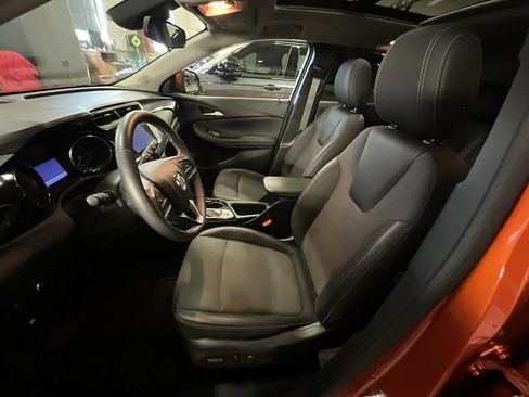 Used 2022 Buick Encore GX Select w/ Experience Buick Package image 4