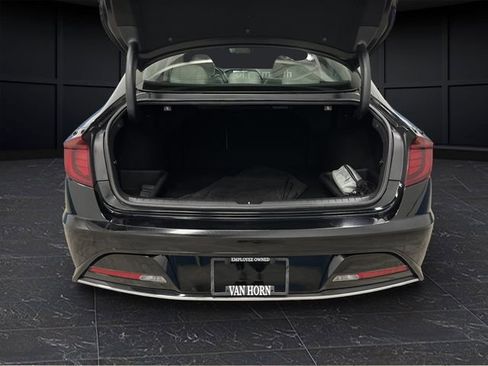 Used 2023 Hyundai Sonata Limited w/ Cargo Package image 16