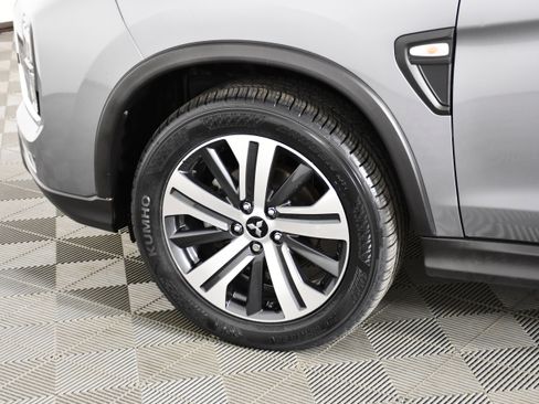 Used 2023 Mitsubishi Outlander Sport ES AWD/4WD image 51