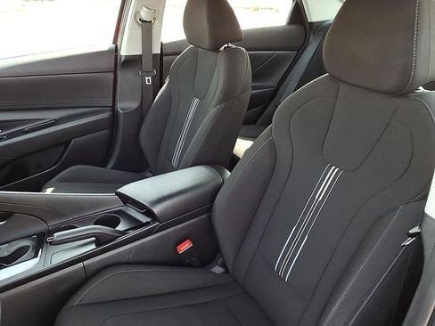 Used 2023 Hyundai Elantra SEL image 15