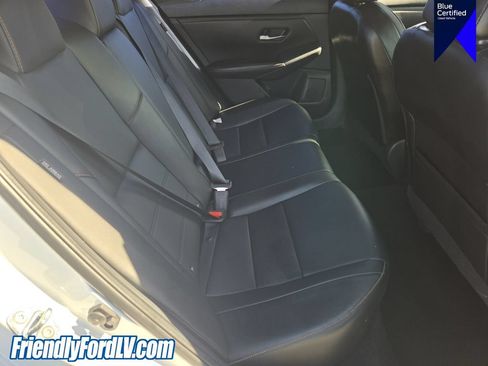 Used 2022 Nissan Sentra SR w/ SR Premium Package FWD image 19