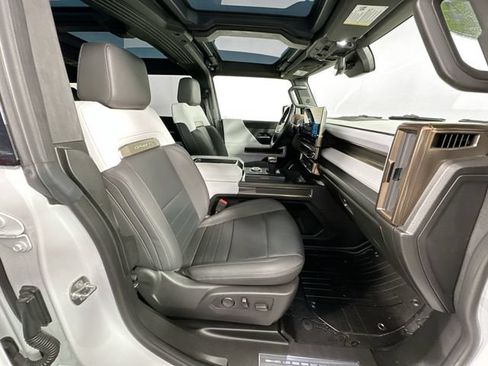 Used 2024 GMC Hummer EV 2X AWD/4WD image 30