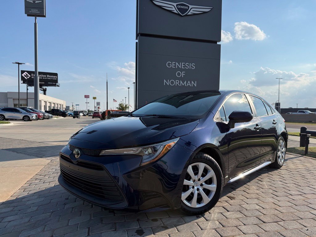 Used 2024 Toyota Corolla LE FWD image 1