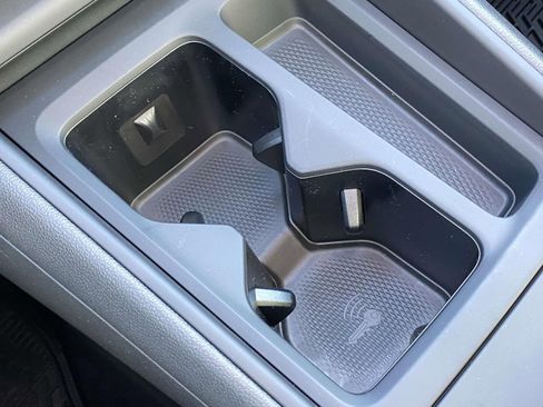 New 2026 Volkswagen Tiguan SE AWD/4WD image 29