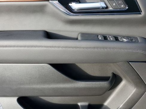 New 2026 GMC Yukon XL Denali w/ Sun & Power Step Package image 17