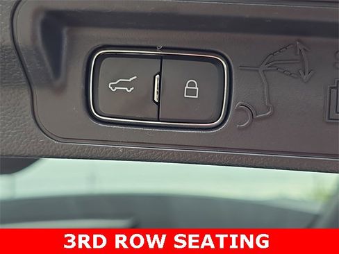 Used 2021 Ford Explorer Platinum w/ Equipment Group 601A image 15