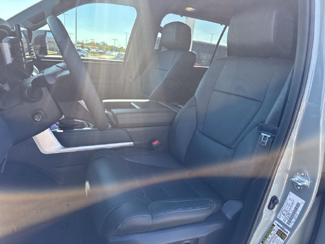 Used 2026 Toyota Sequoia Platinum AWD/4WD image 4