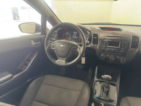 Used 2017 Kia Forte LX image 14