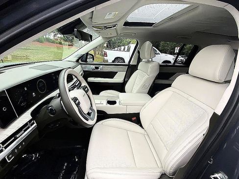 Used 2025 Hyundai Santa Fe Calligraphy AWD/4WD image 10