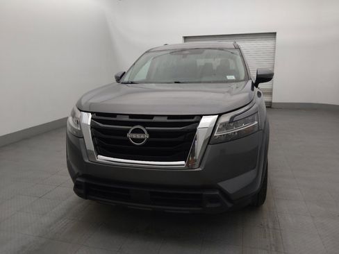 Used 2022 Nissan Pathfinder SV FWD image 15