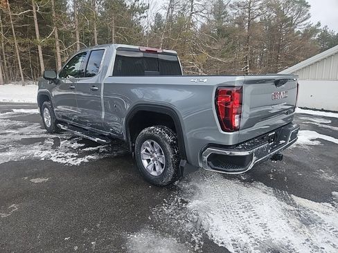 New 2026 GMC Sierra 1500 SLE w/ Preferred Package image 3