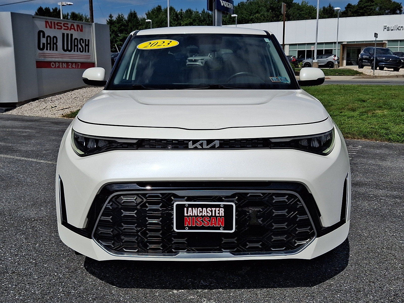 Used 2023 Kia Soul GT-Line w/ GT-Line Technology Package FWD image 2