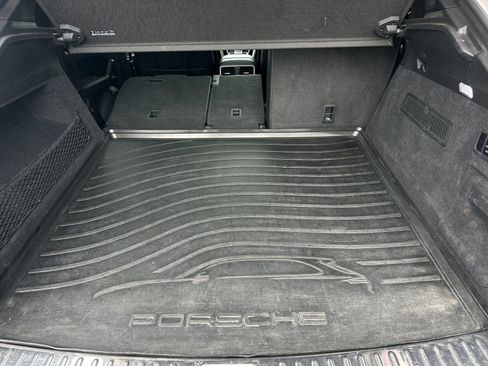 Used 2020 Porsche Cayenne Turbo AWD/4WD image 13