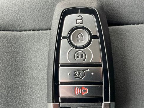 New 2025 Ford Expedition Max Active image 23