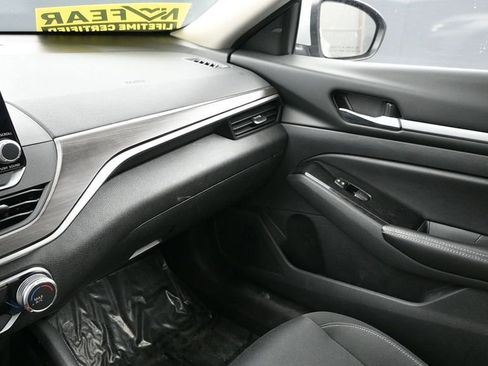 Used 2023 Nissan Altima 2.5 SV FWD image 33