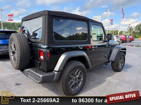 Used 2024 Jeep Wrangler Sport S image 4