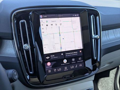 New 2026 Volvo XC40 B5 Plus w/ Protection Package Premier image 9