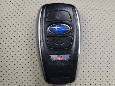 Used 2019 Subaru Ascent Limited image 32