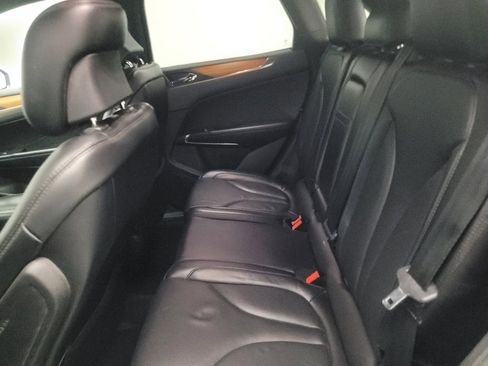 Used 2017 Lincoln MKC Reserve FWD image 18
