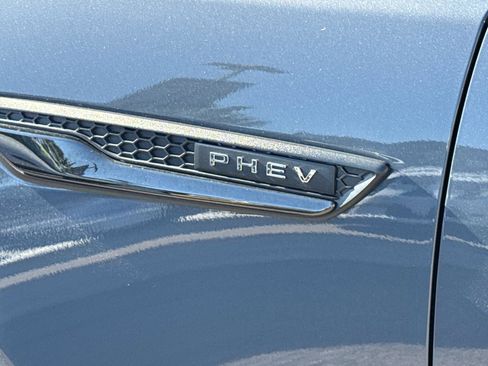 Used 2025 MAZDA CX-70 Plug-In Hybrid w/ Premium Pkg image 6