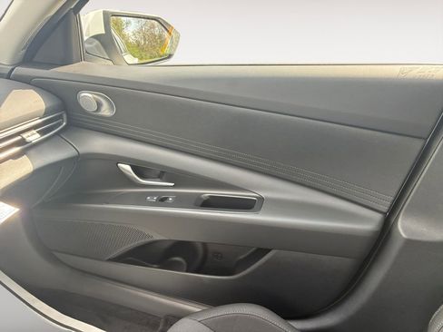 New 2026 Hyundai Elantra SE image 28