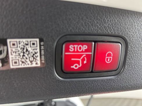 Certified 2026 Mercedes-Benz GLC 300 4MATIC image 15