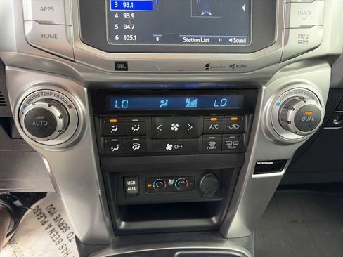 Used 2016 Toyota 4Runner Limited image 17