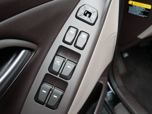 Used 2014 Hyundai Tucson SE AWD/4WD image 19