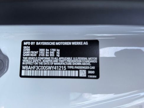 Used 2025 BMW Z4 sDrive30i image 37