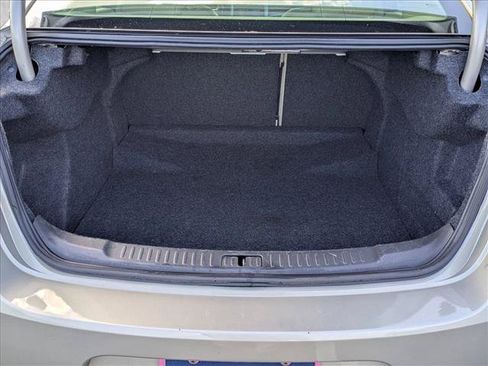 Used 2013 Chevrolet Malibu LT w/ Power Convenience Package FWD image 6