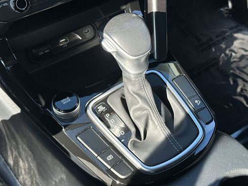 Certified 2024 Kia Seltos S FWD image 19
