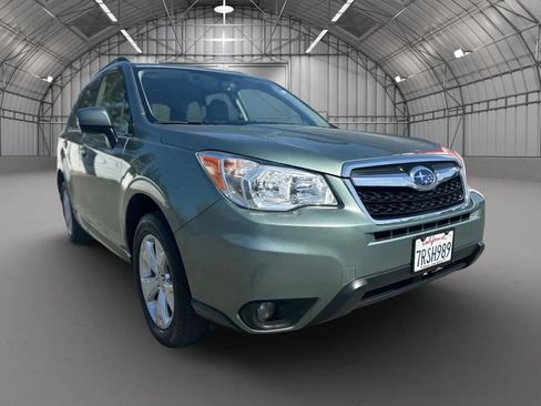 Used 2016 Subaru Forester 2.5i Limited AWD/4WD image 8