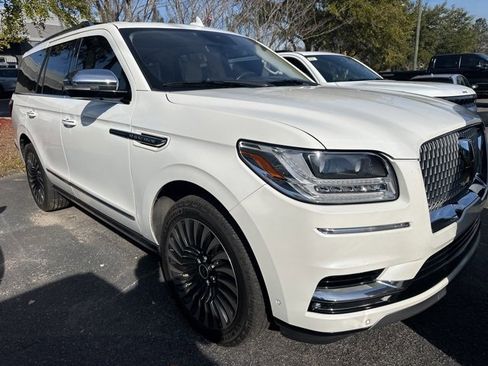 Used 2020 Lincoln Navigator Black Label w/ Cargo Convenience Package image 1