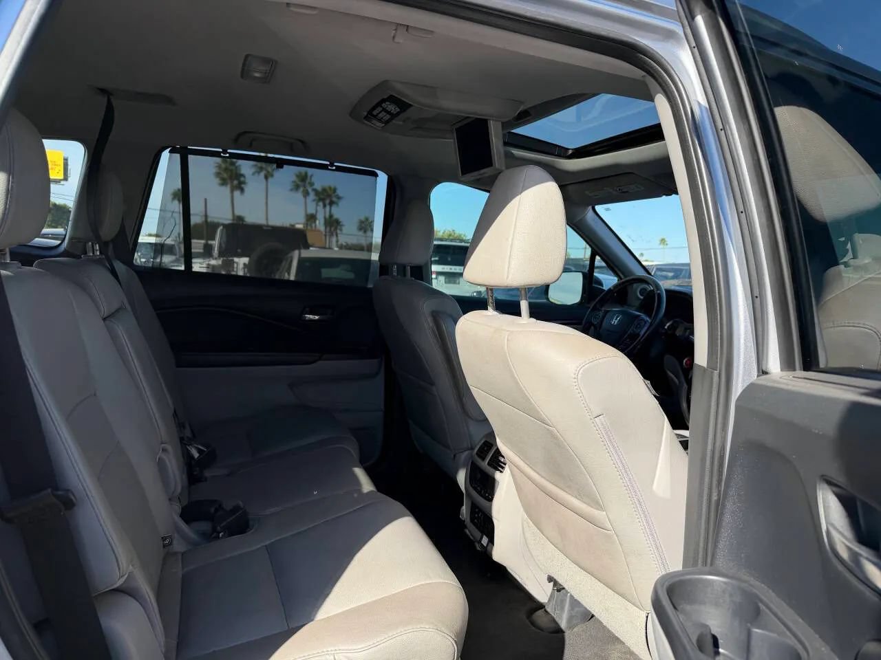 Used 2016 Honda Pilot Touring image 21