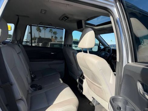 Used 2016 Honda Pilot Touring image 21