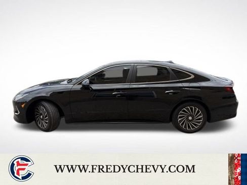Used 2023 Hyundai Sonata Limited w/ Cargo Package FWD image 8