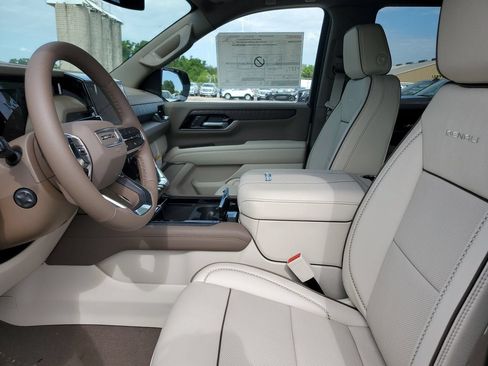 New 2026 GMC Yukon Denali RWD image 19