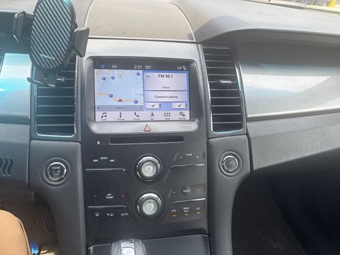 Used 2019 Ford Taurus SEL w/ Equipment Group 201A FWD image 5