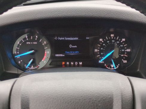 Used 2017 Ford Expedition XLT image 34