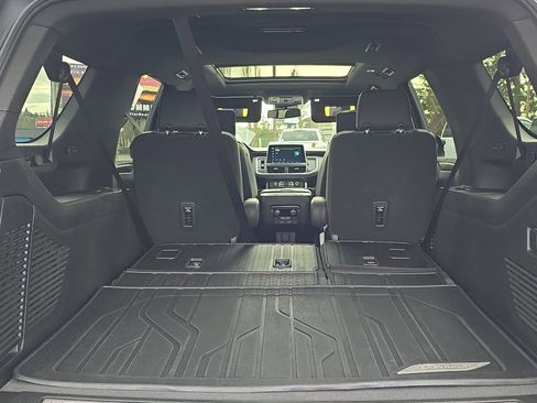 Certified 2023 Chevrolet Suburban Z71 w/ Z71 Off-Road Package image 10