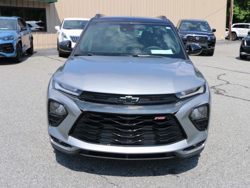 Used 2023 Chevrolet TrailBlazer RS w/ Convenience Package AWD/4WD image 11