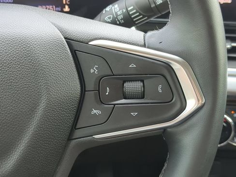 Used 2024 Chevrolet Trax LT w/ Driver Confidence Package FWD image 17