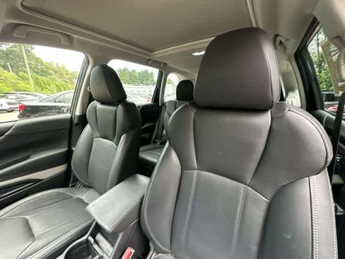 Certified 2023 Subaru Forester Limited AWD/4WD image 16