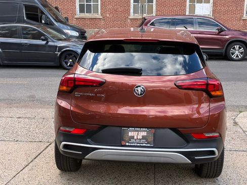 Used 2021 Buick Encore GX Preferred w/ Cold Weather Comfort Package AWD/4WD image 6