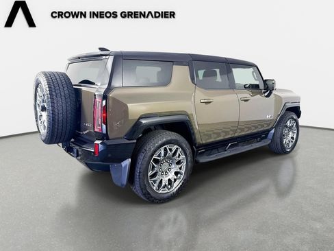 Used 2025 GMC Hummer EV 3X w/ LPO, Cargo Utility Package AWD/4WD image 5