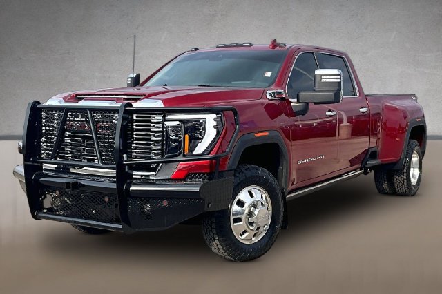 Used 2024 GMC Sierra 3500 Denali w/ Denali Reserve Package AWD/4WD image 1